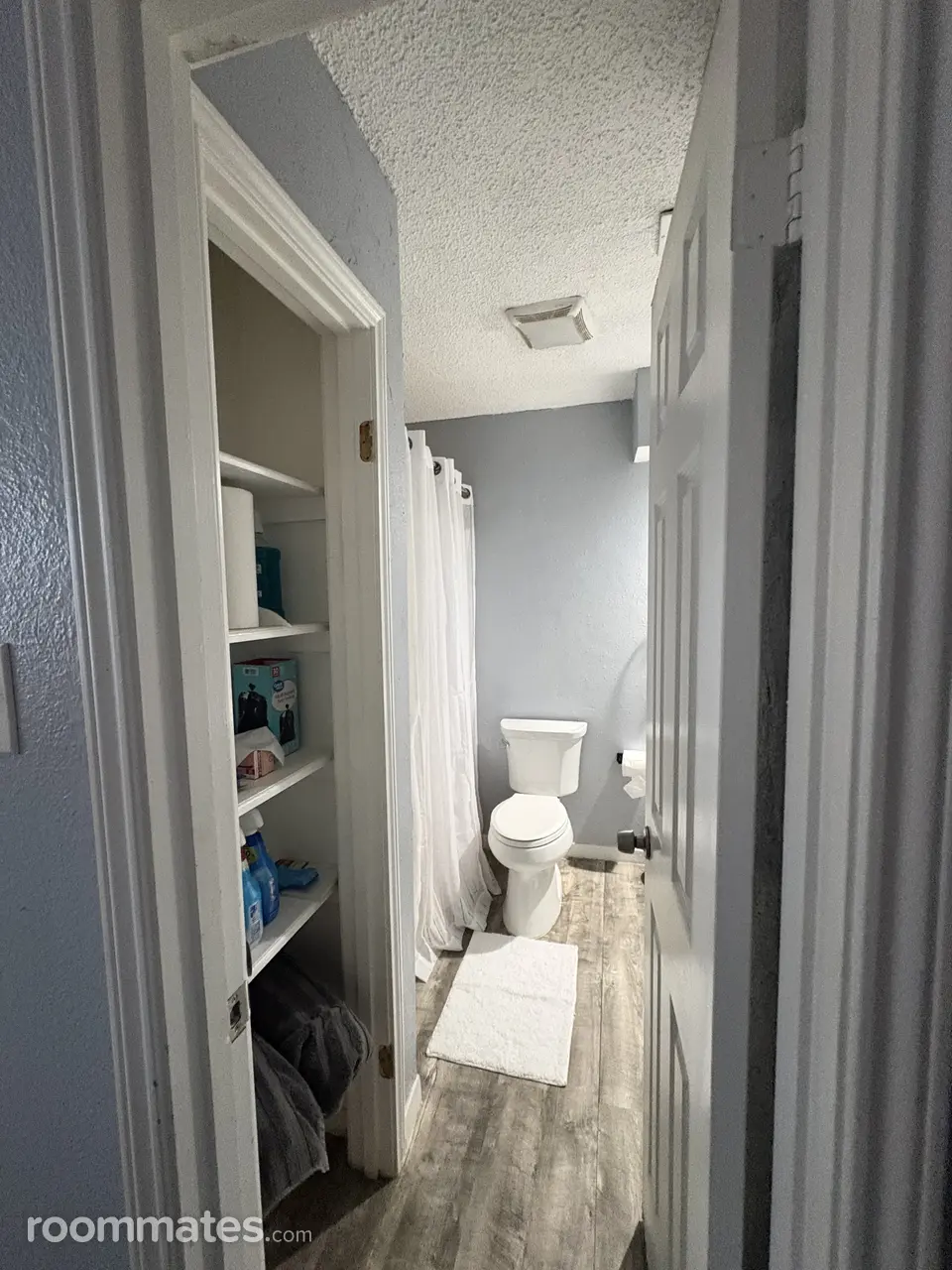 Profile photo 4 of 13