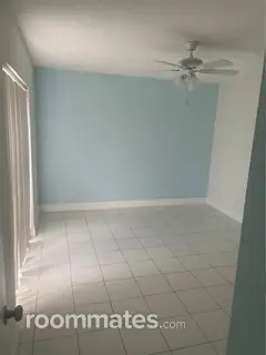 Room for rent in West Palm Beach, FL $1000, townhouse