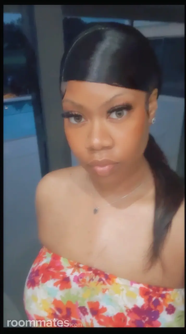 Profile photo 4 of 4