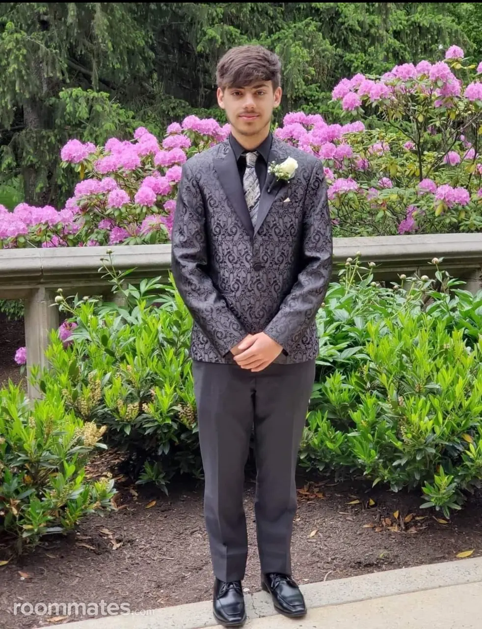 Profile photo 1 of 1