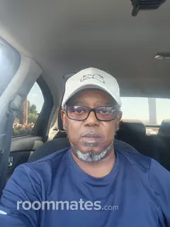 Roommate looking Hemet, CA, $800