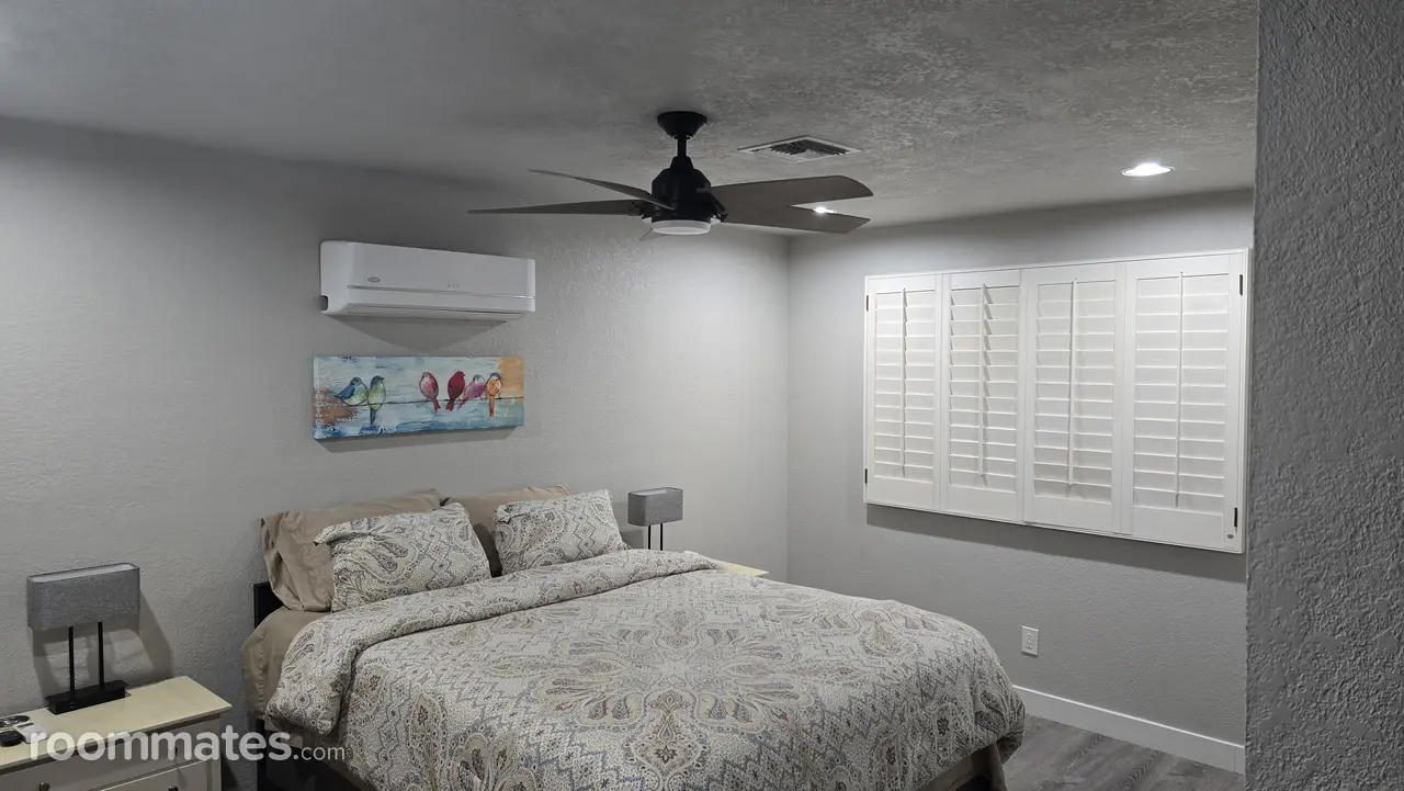 Profile photo 2 of 5