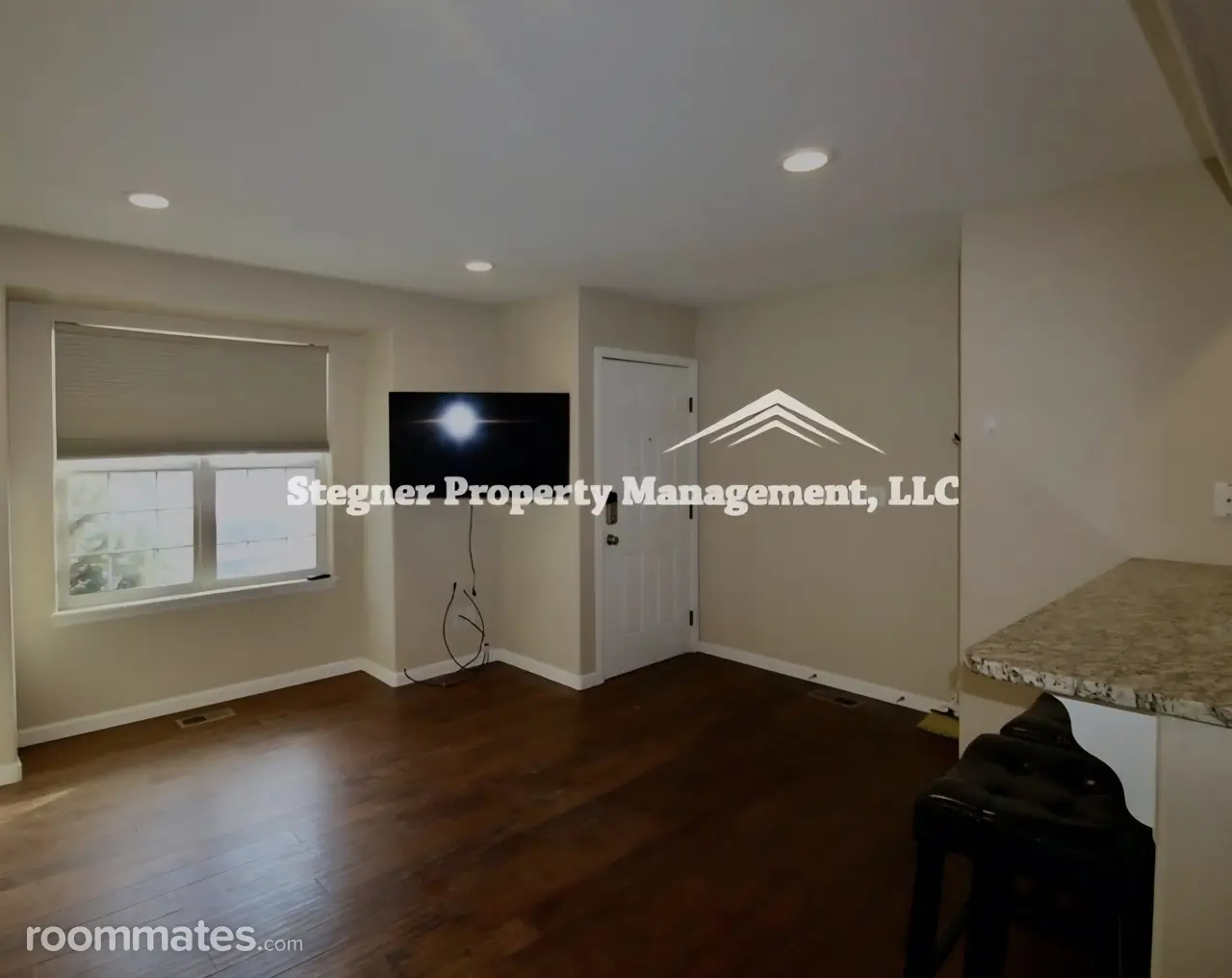 Profile photo 4 of 13