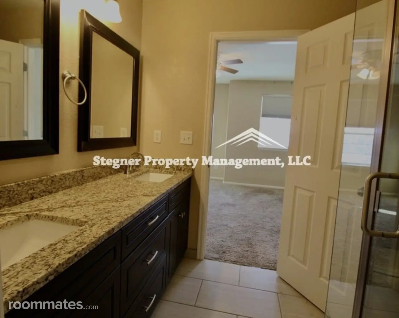 Profile photo 7 of 13