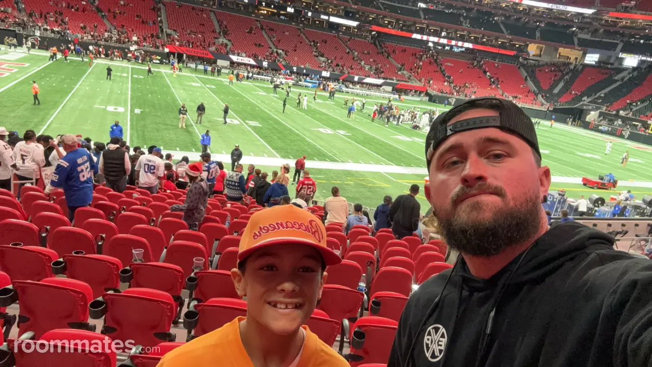 Profile photo 7 of 10