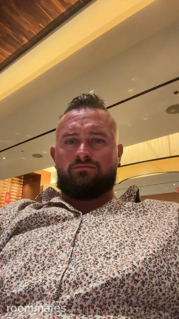 Profile photo 9 of 10