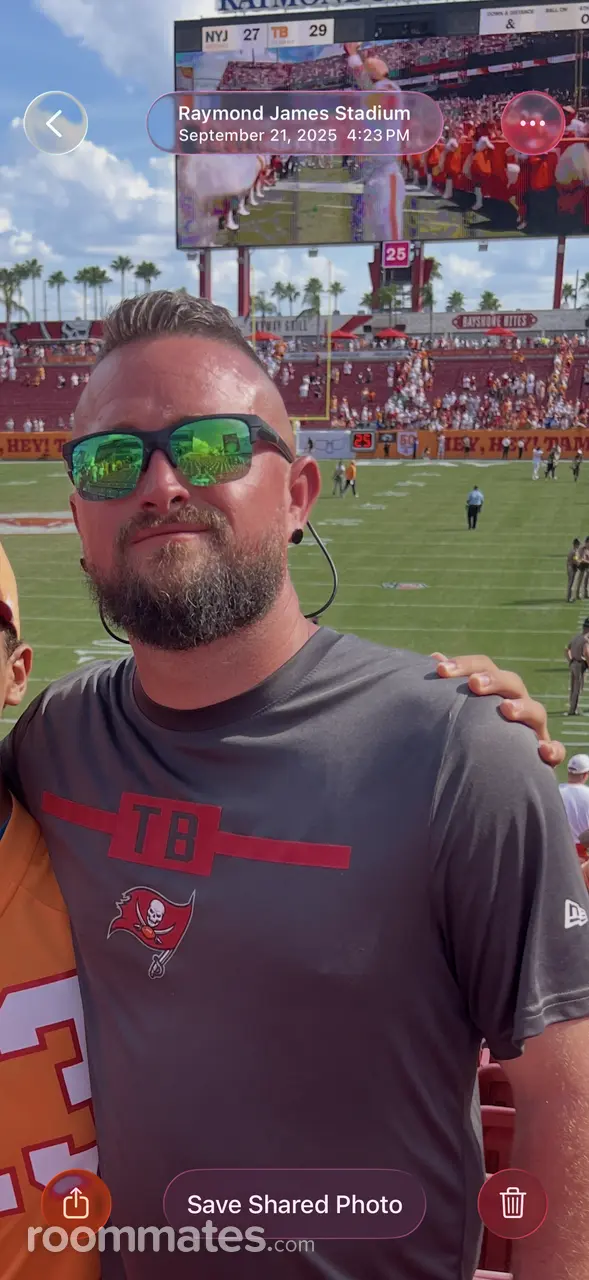 Profile photo 10 of 10