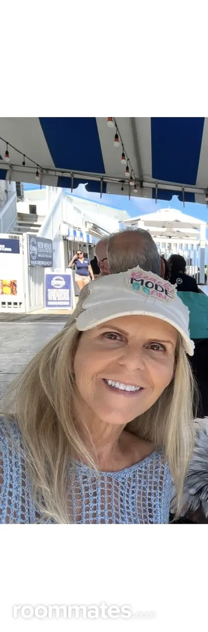 Profile photo 1 of 1