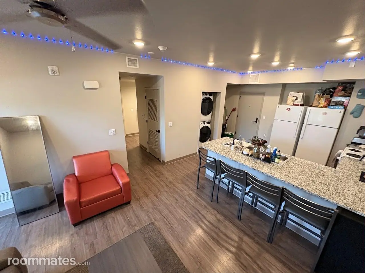 Profile photo 4 of 7