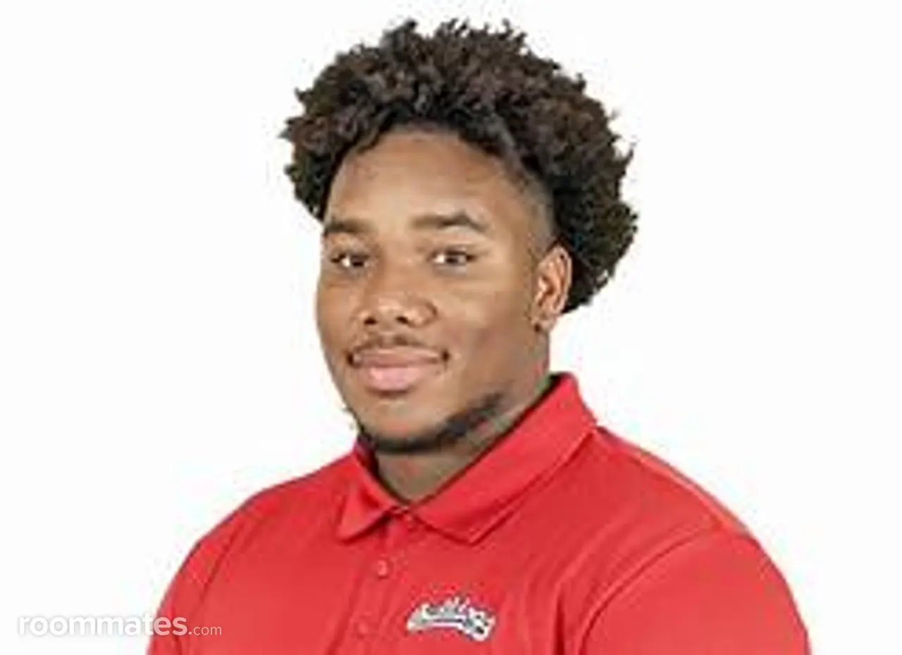 Profile photo 7 of 7