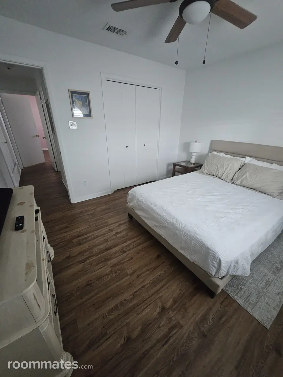 Profile photo 3 of 10