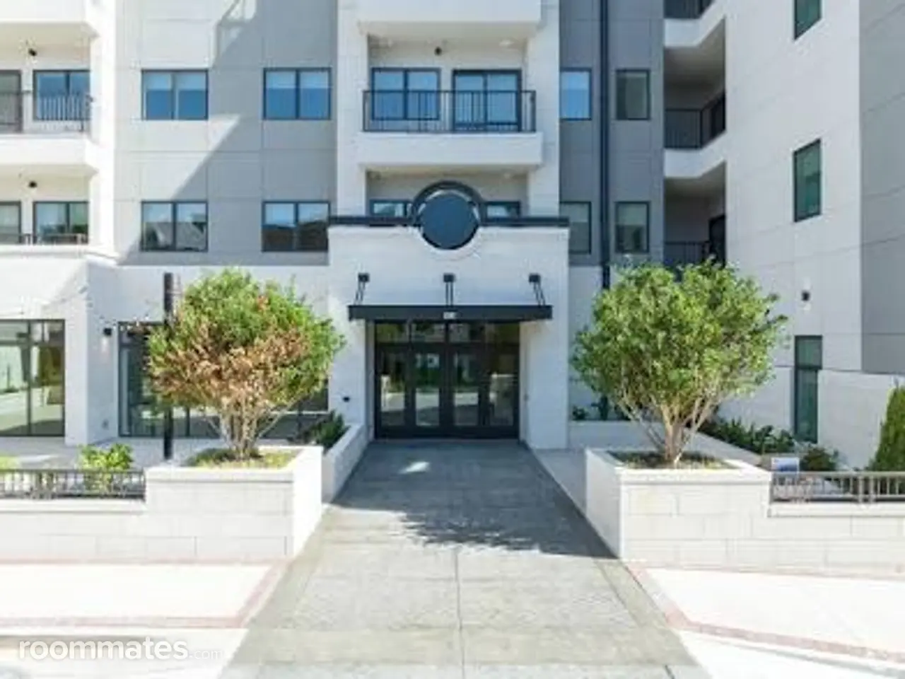 Profile photo 7 of 14