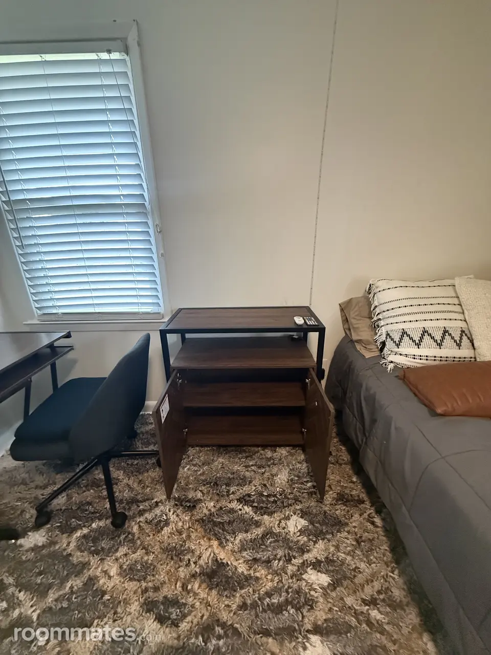 Profile photo 3 of 13