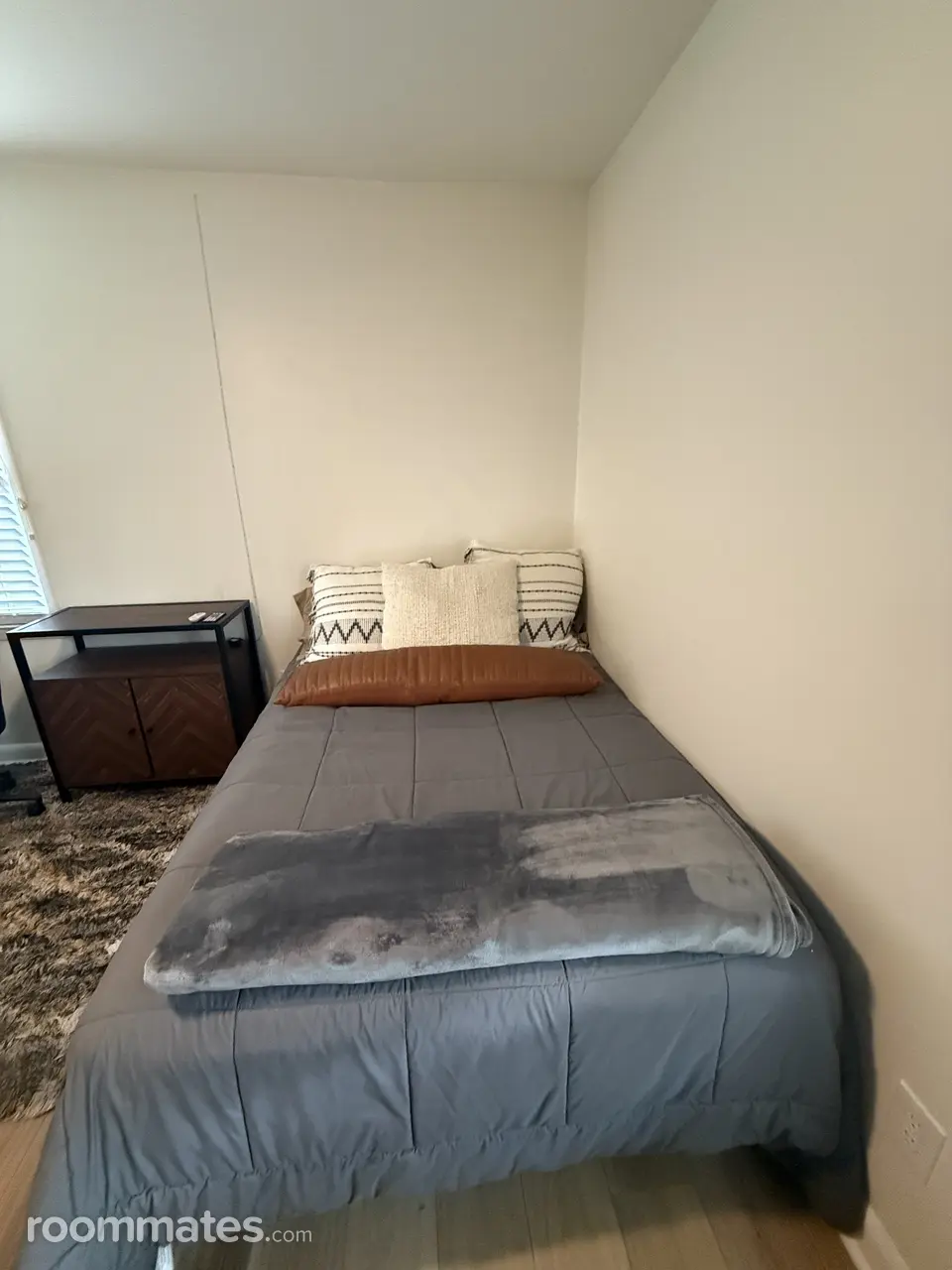 Profile photo 2 of 13