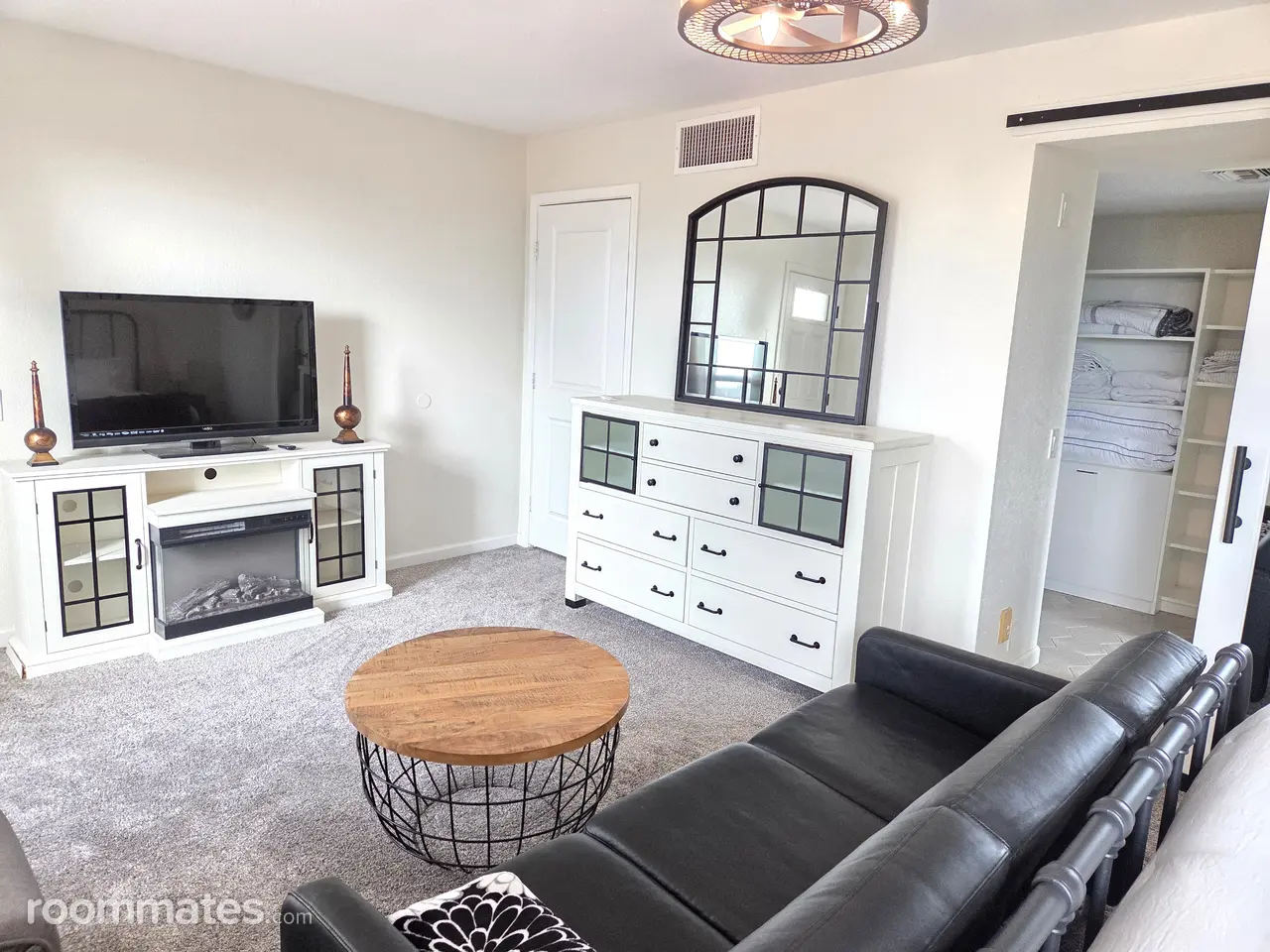 Profile photo 2 of 13