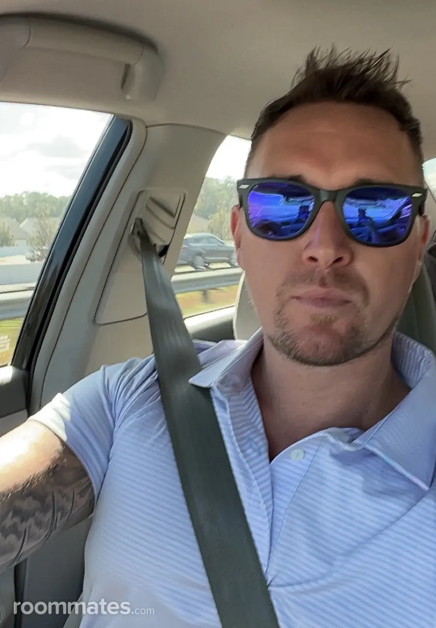 Profile photo 1 of 2