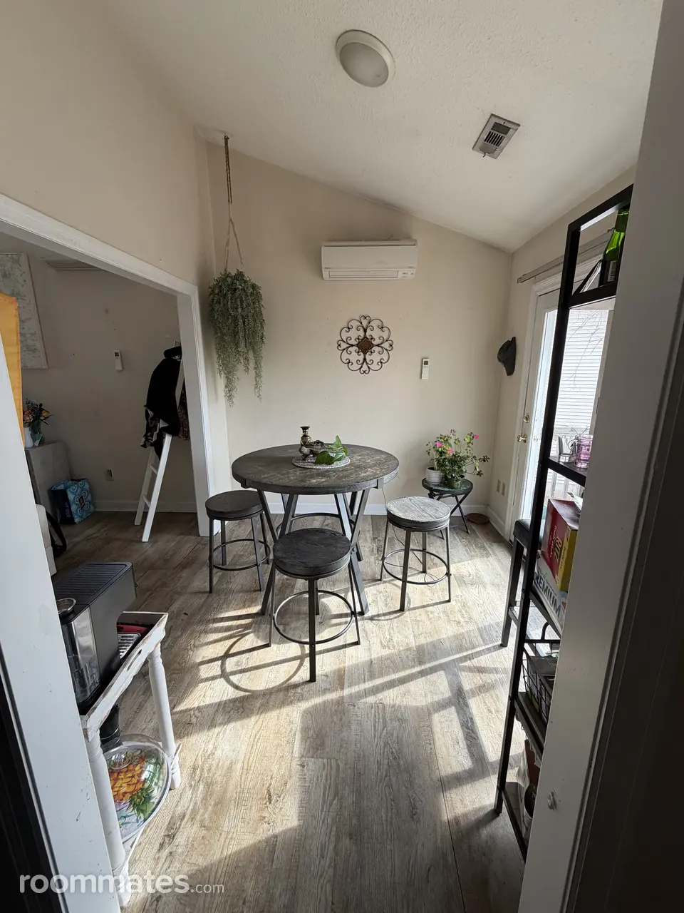 Profile photo 6 of 13