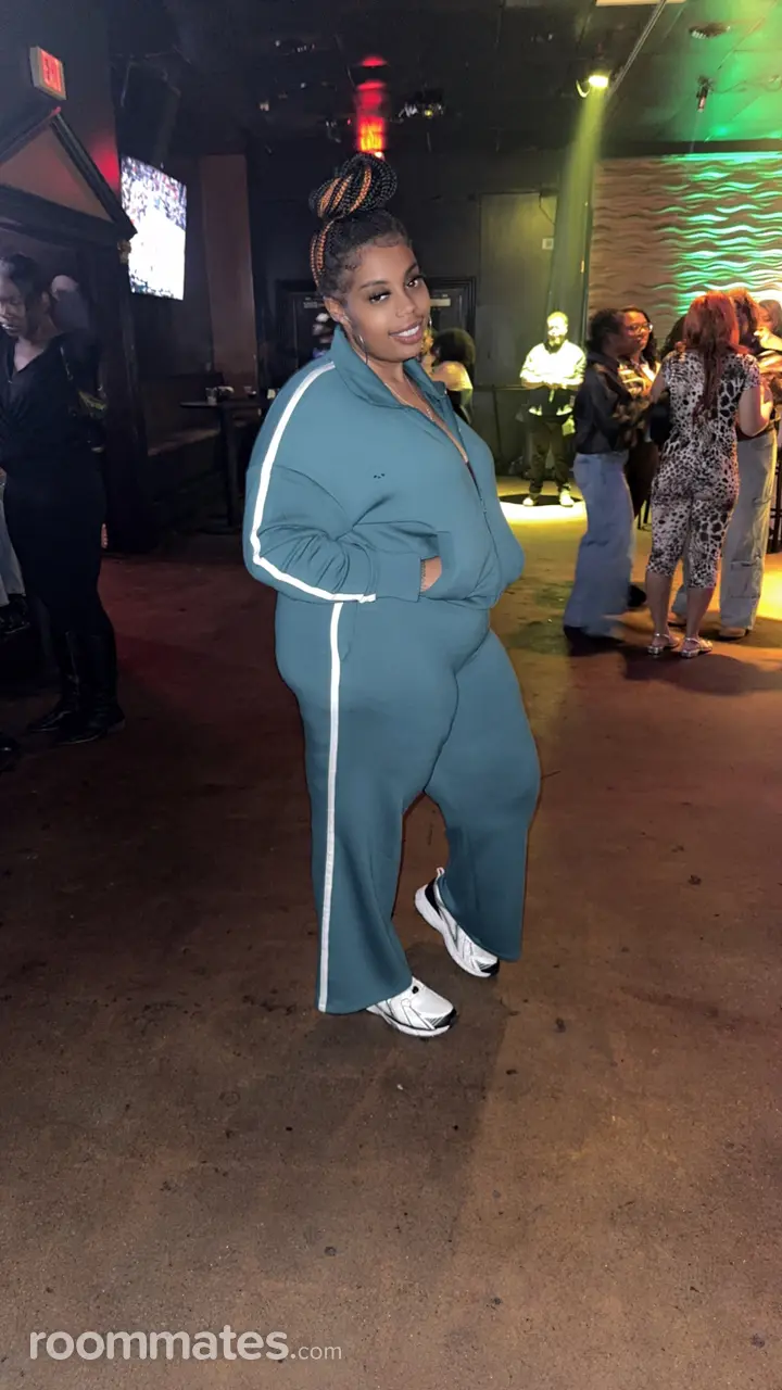 Profile photo 10 of 11