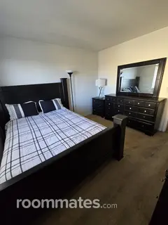 Room for rent in Stockton, CA $800, house