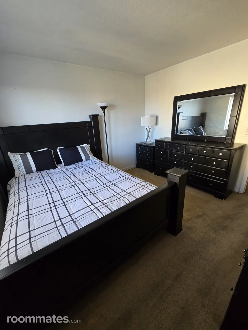 Profile photo 1 of 9