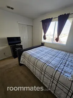 Room for rent in Stockton, CA $800, house