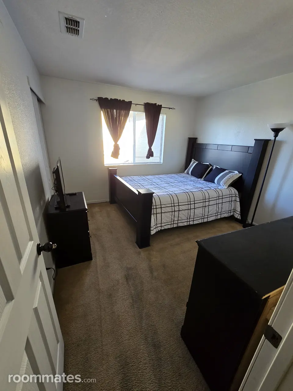 Profile photo 2 of 9