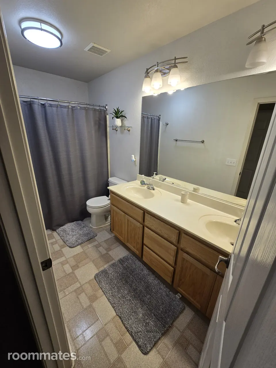 Profile photo 4 of 9