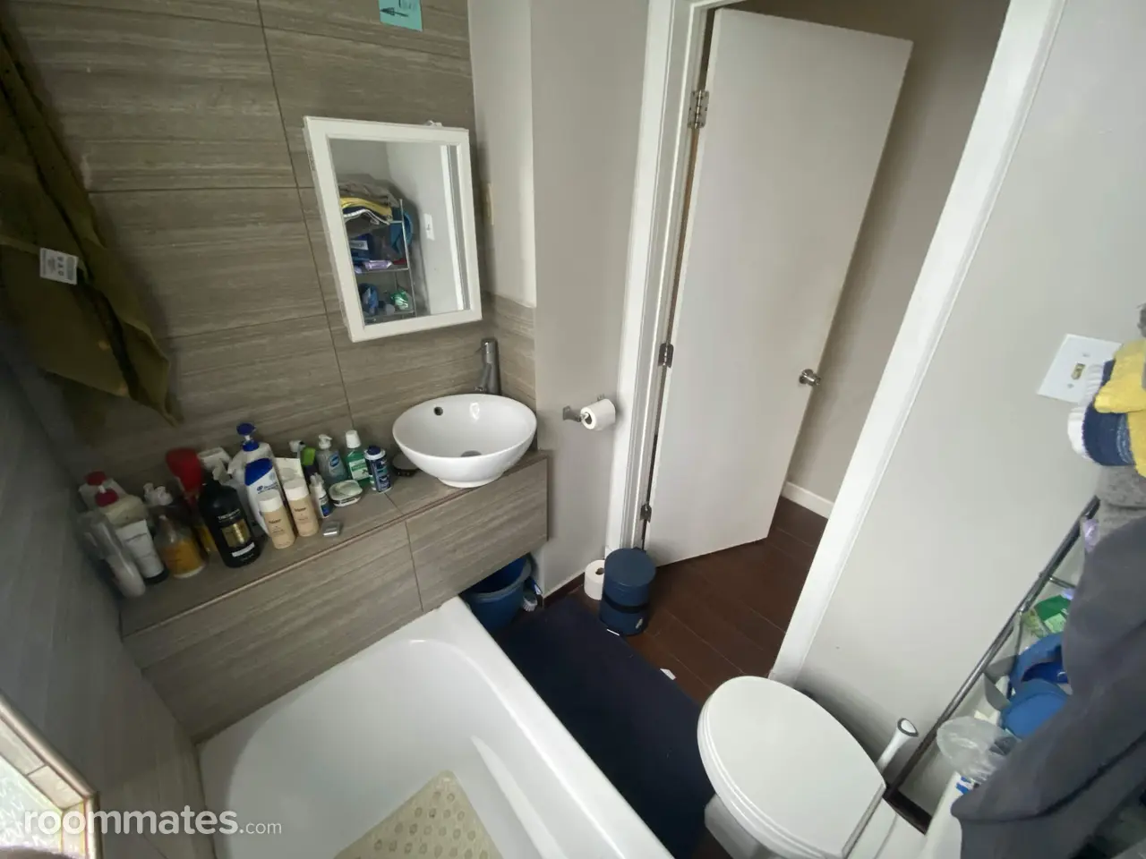 Profile photo 7 of 17