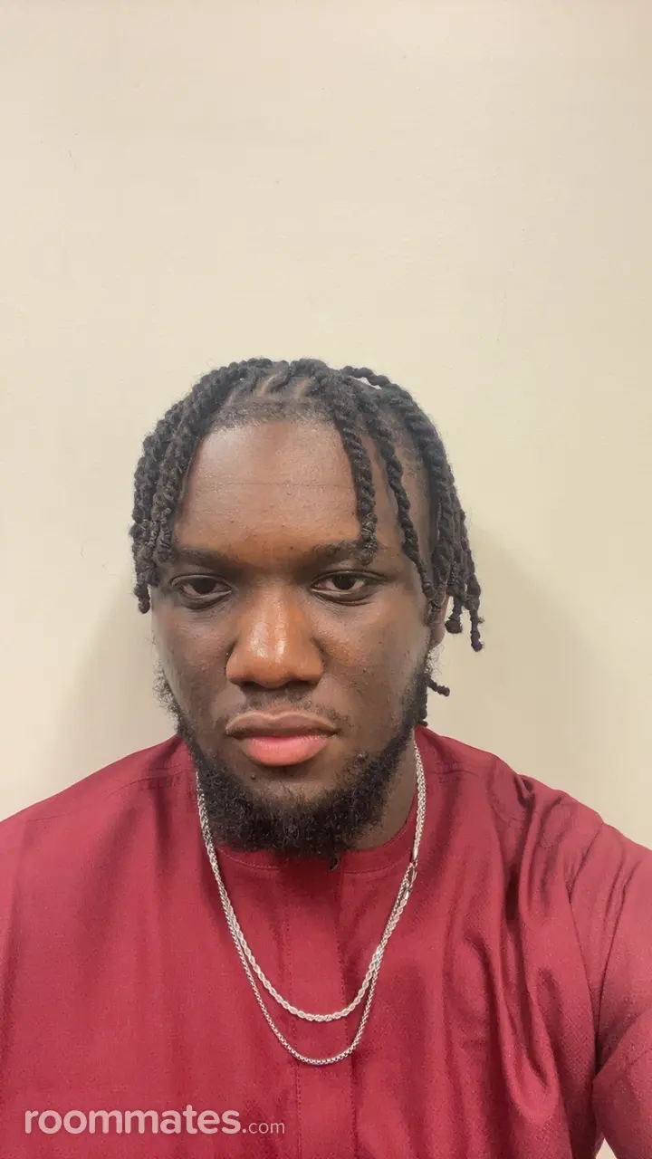 Profile photo 7 of 7