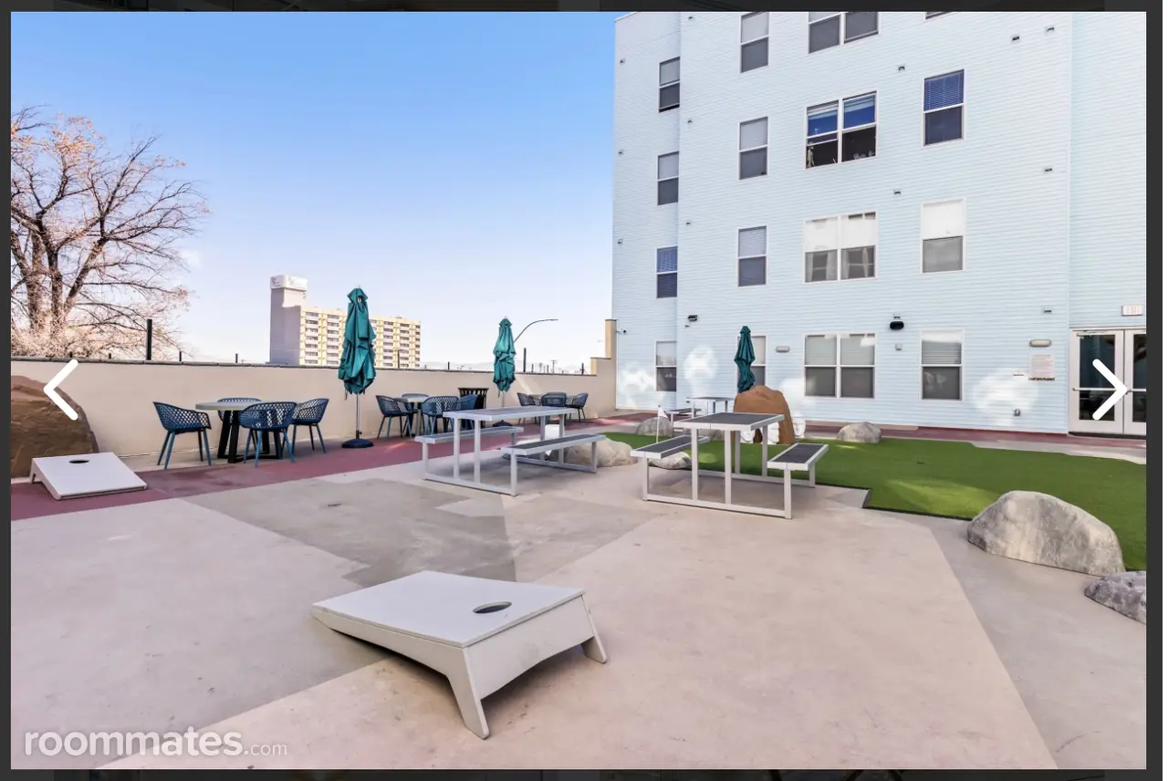 Profile photo 4 of 6