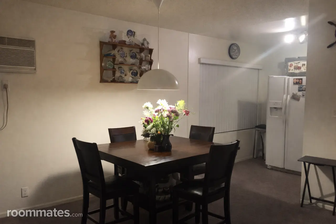 Profile photo 4 of 6