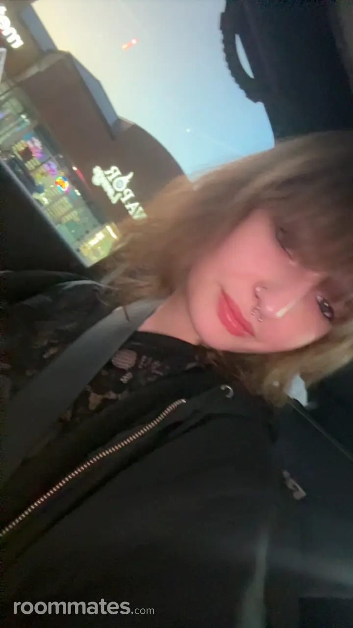 Profile photo 1 of 1