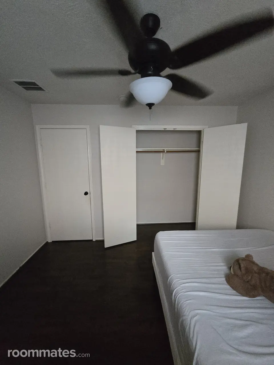 Profile photo 3 of 9