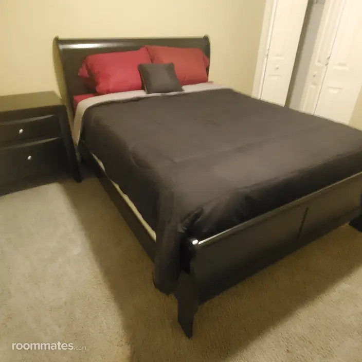 Room for rent in Simpsonville, SC $800, house