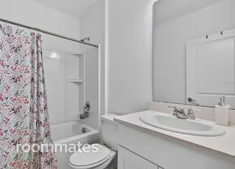 Room for rent in Leesburg, FL $800, house