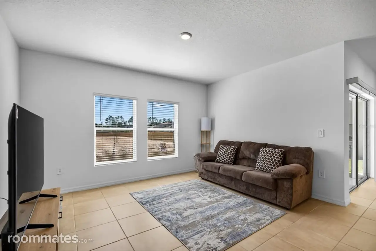 Profile photo 5 of 8