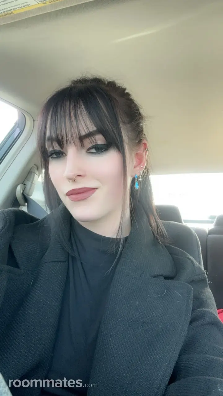 Profile photo 12 of 14