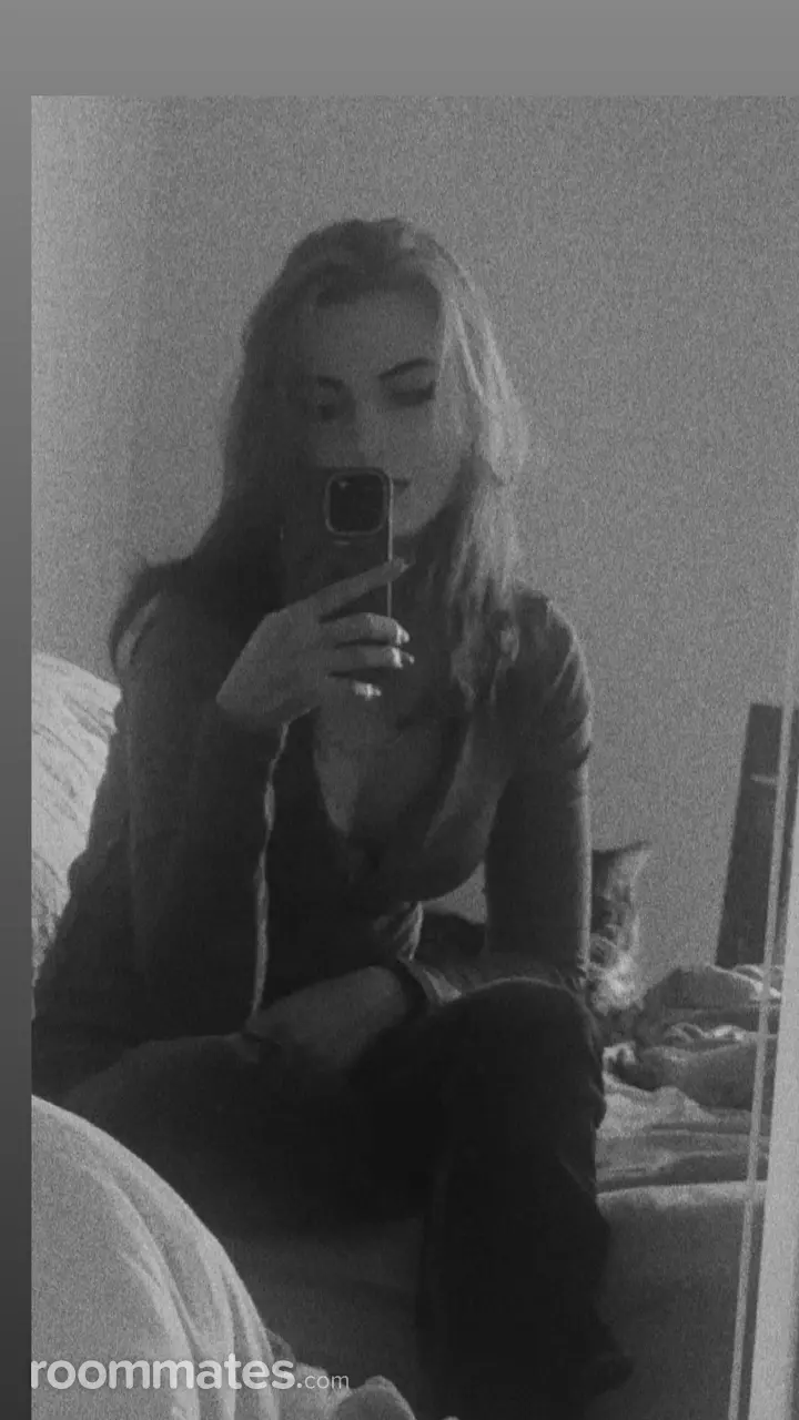 Profile photo 9 of 14