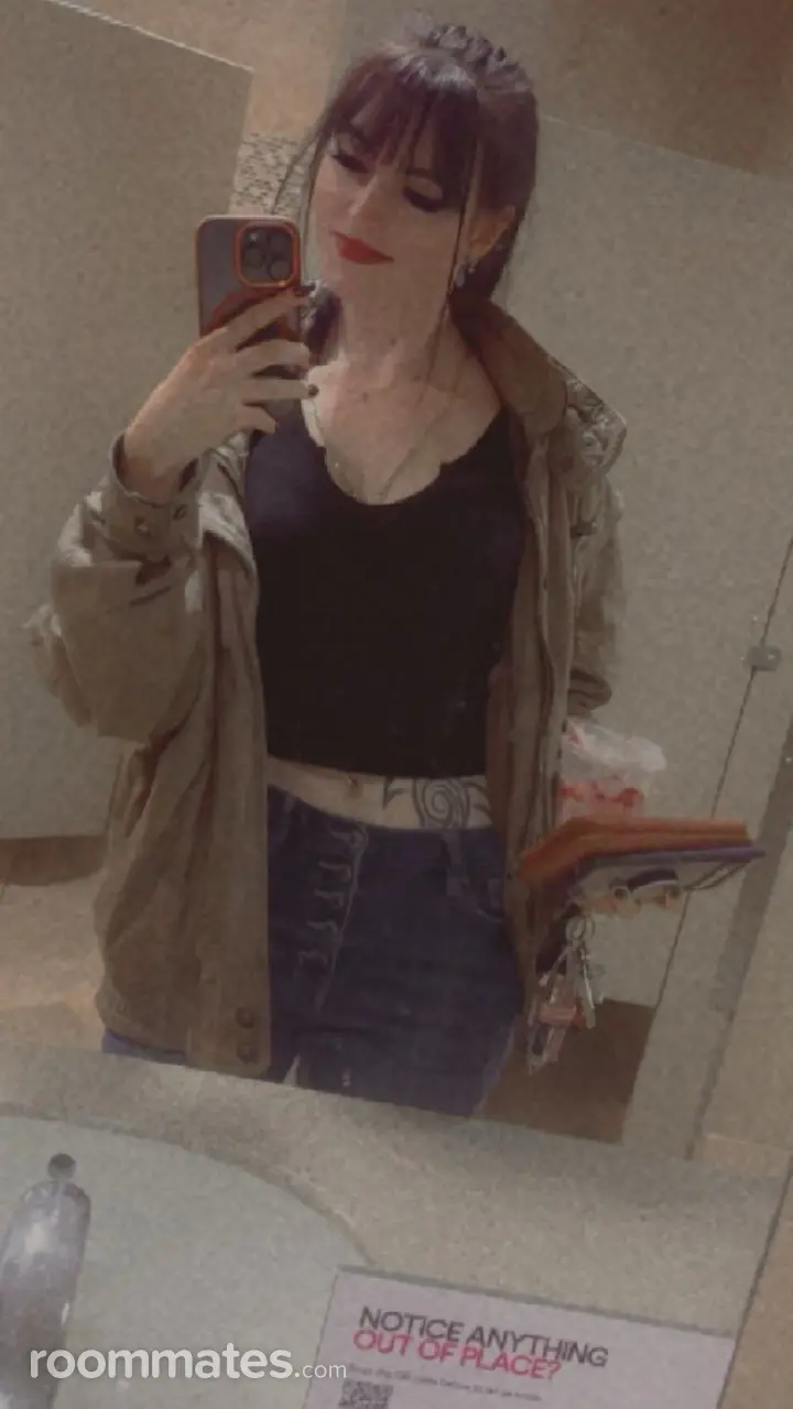 Profile photo 13 of 14