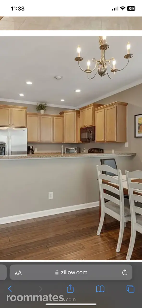 Profile photo 3 of 11