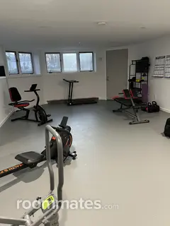 Room for rent in Gates NY $1200, house