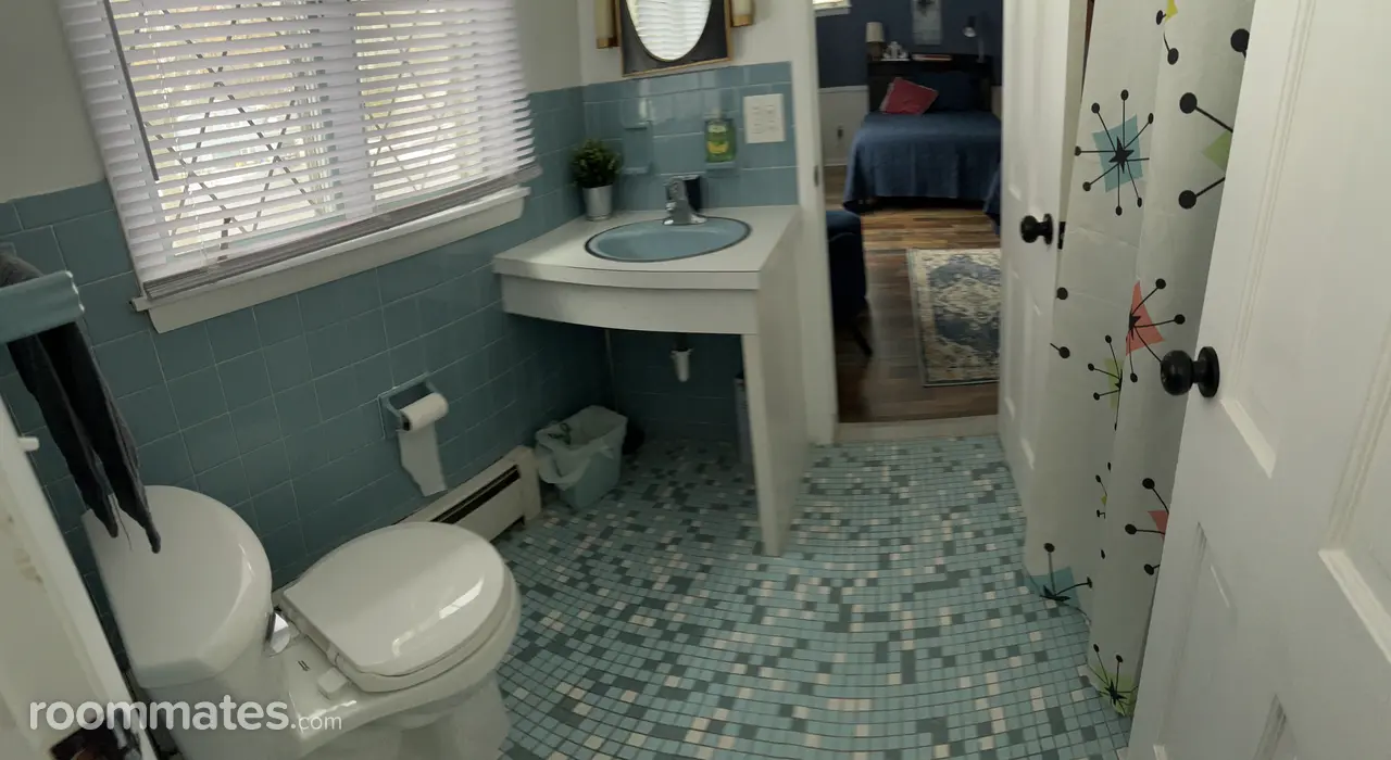 Profile photo 3 of 8