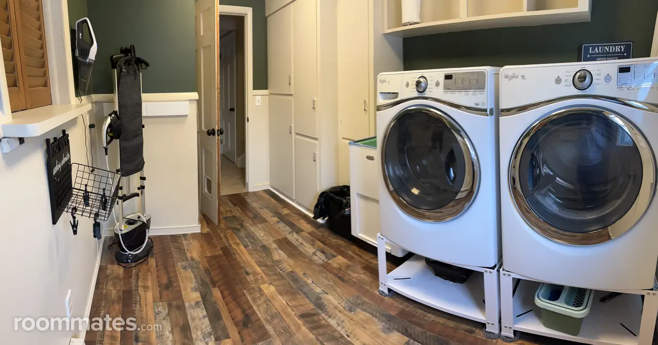 Profile photo 2 of 11