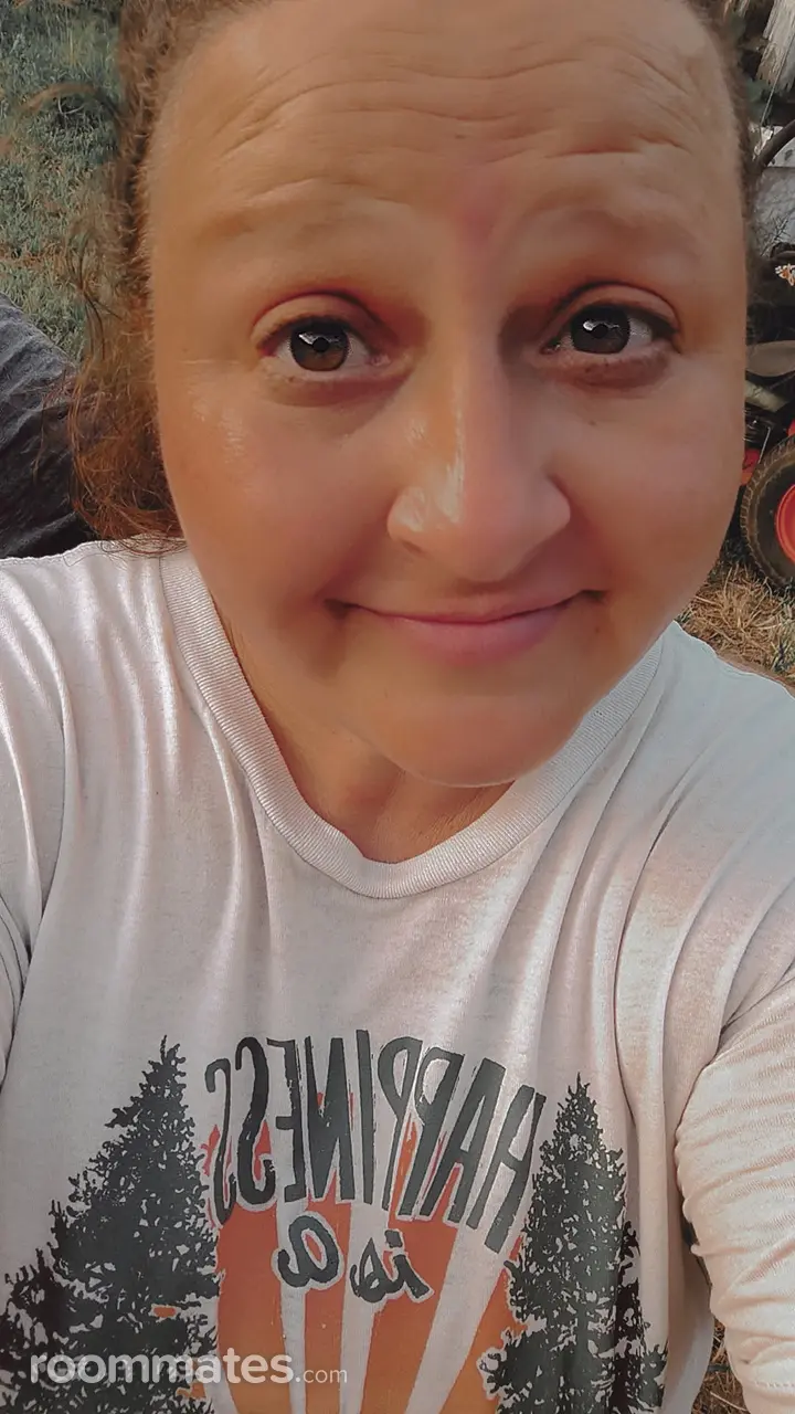 Profile photo 3 of 8