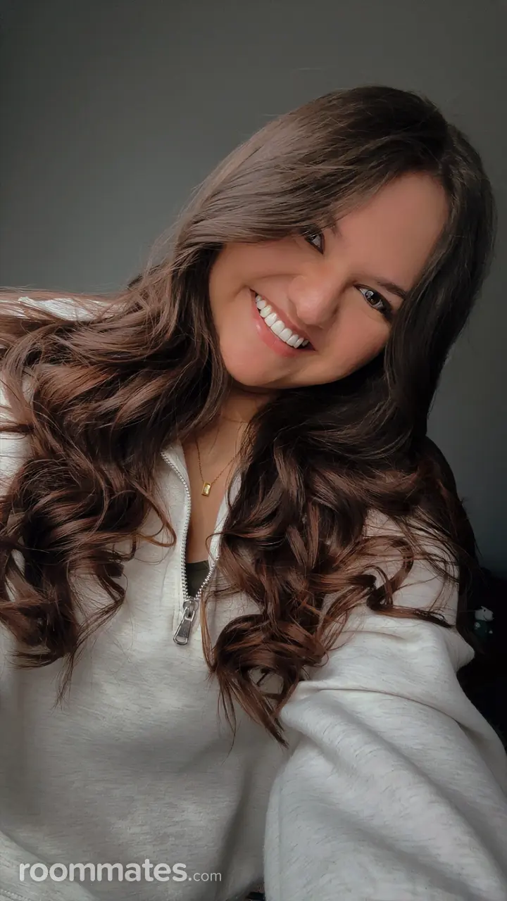 Profile photo 1 of 2