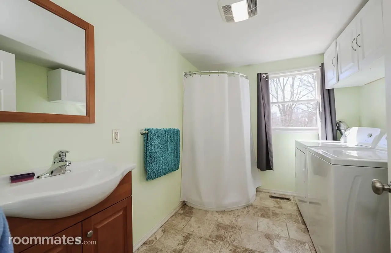 Profile photo 6 of 19