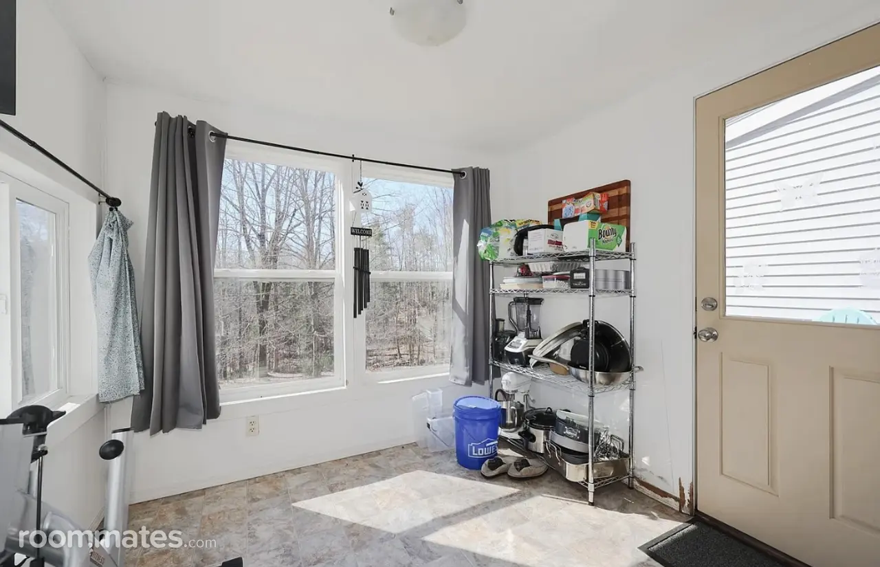 Profile photo 7 of 19