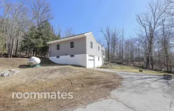 Room for rent in Hillsboro, NH $1500, house