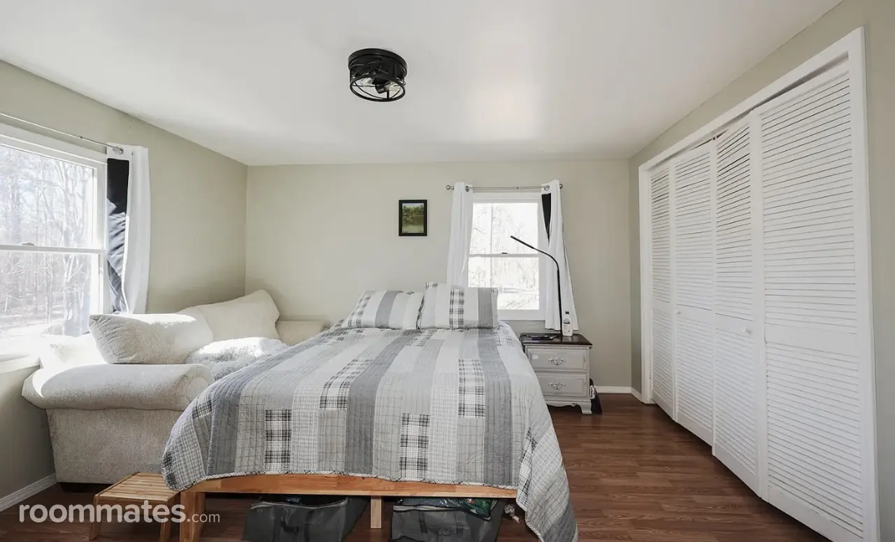 Profile photo 1 of 19