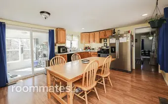 Room for rent in Hillsboro, NH $1500, house